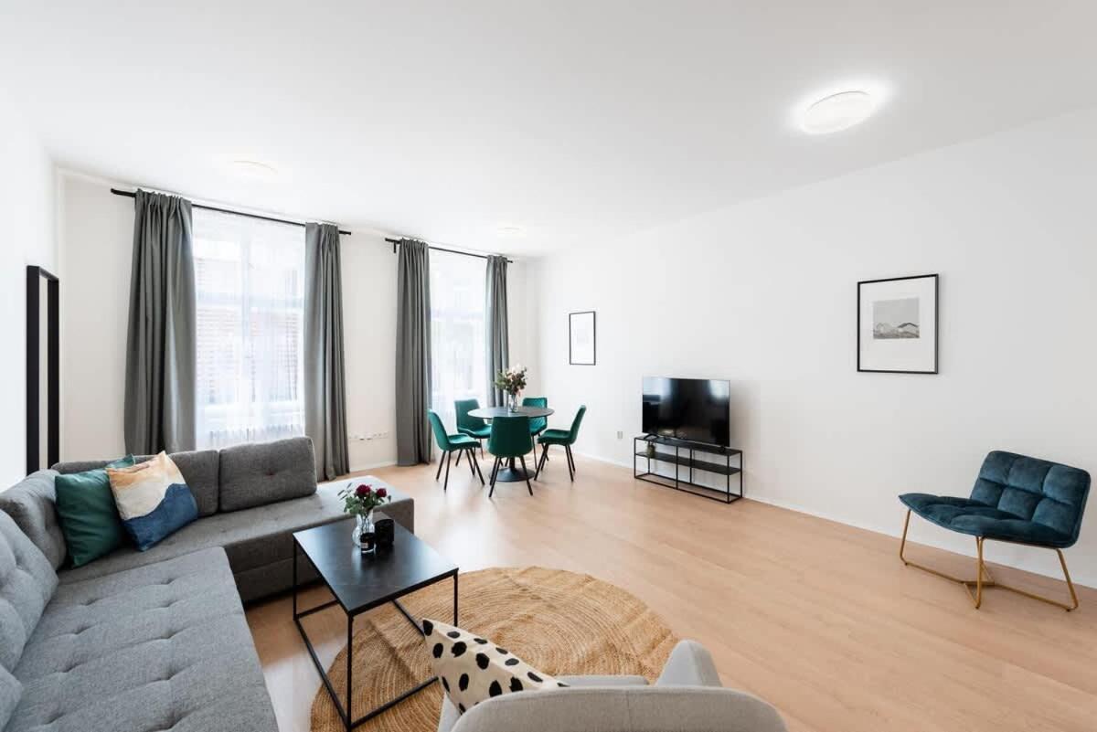 Well-located Luxury 3br Oasis In Apartment *