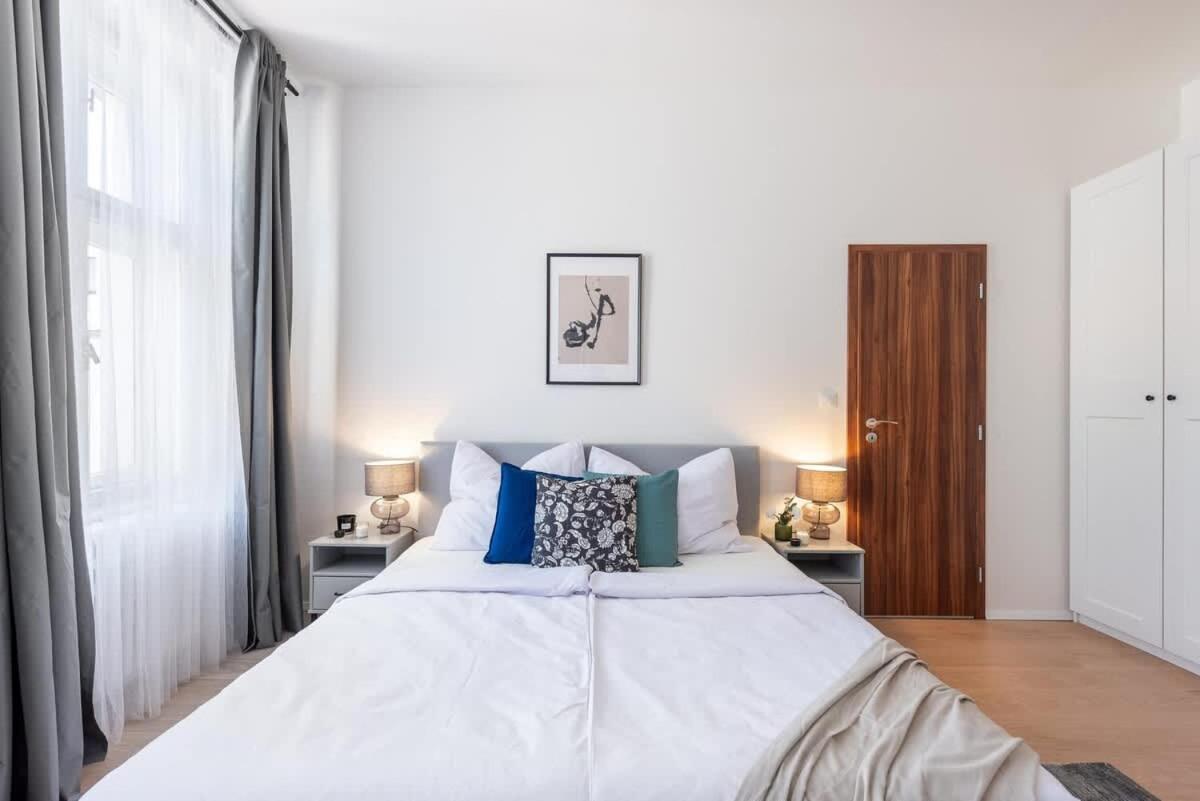 Well-located Luxury 3br Oasis In * Prague